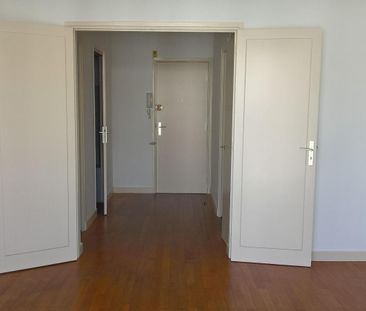 Location Appartement 2 pièces 46m² BLOIS 41000 - Photo 3