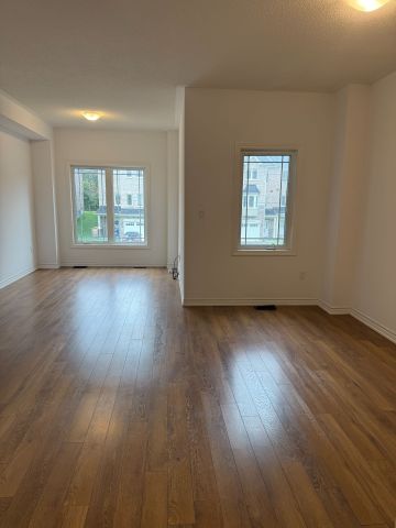 For Lease - 40 Milson Crescent, Essa, Ontario - Photo 4