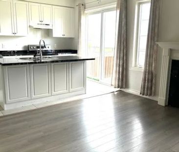 1449 CHRETIEN STREET - Photo 6