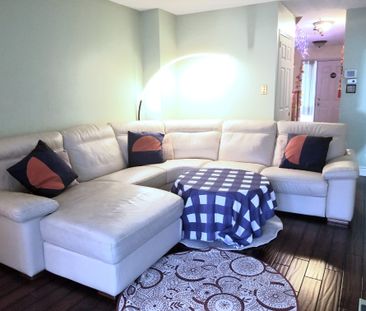 For Lease - 2112 Chrisdon Road, Burlington, Ontario - Photo 3