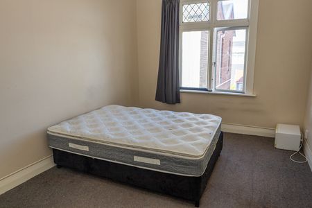 Close to City Centre - Photo 3