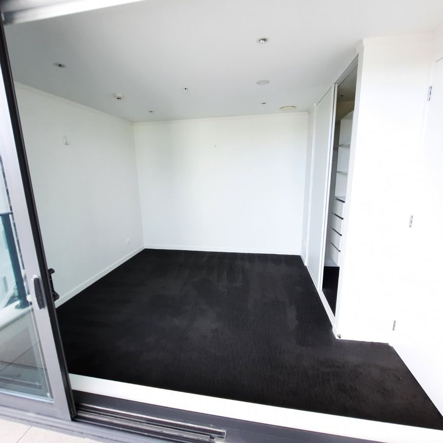 Spacious One Bedroom in SugarTree - Photo 1