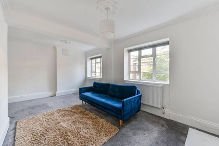 3 bedroom flat to rent - Photo 3