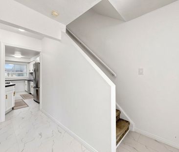 For Lease - 892 Gentry Crescent, Oshawa, Ontario - Photo 6