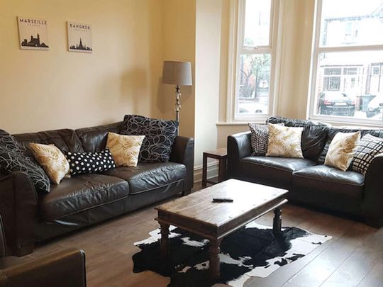 Large and bright spacious house share - Photo 1