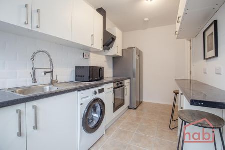 1 bedroom in a house share to rent - Photo 4