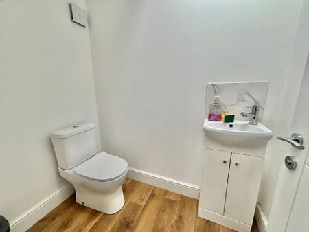 Weavers Walk, Coventry, CV6 - Photo 3