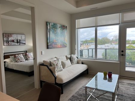 For Lease - 123 Maurice Drive Unit# 407, Oakville, Ontario - Photo 2