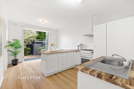 60 Regent St, Elsternwick VIC 3185 - House For Rent | Domain - Photo 4