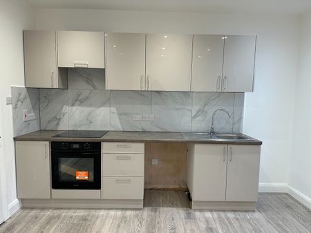 2 Bed Flat, Median Road, E5 - Photo 5