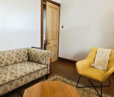 2 bedroom ground floor flat to rent - Photo 3