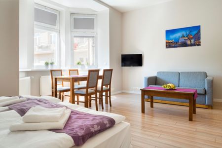 Apartament w klimatycznej kamienicy - Zdjęcie 5