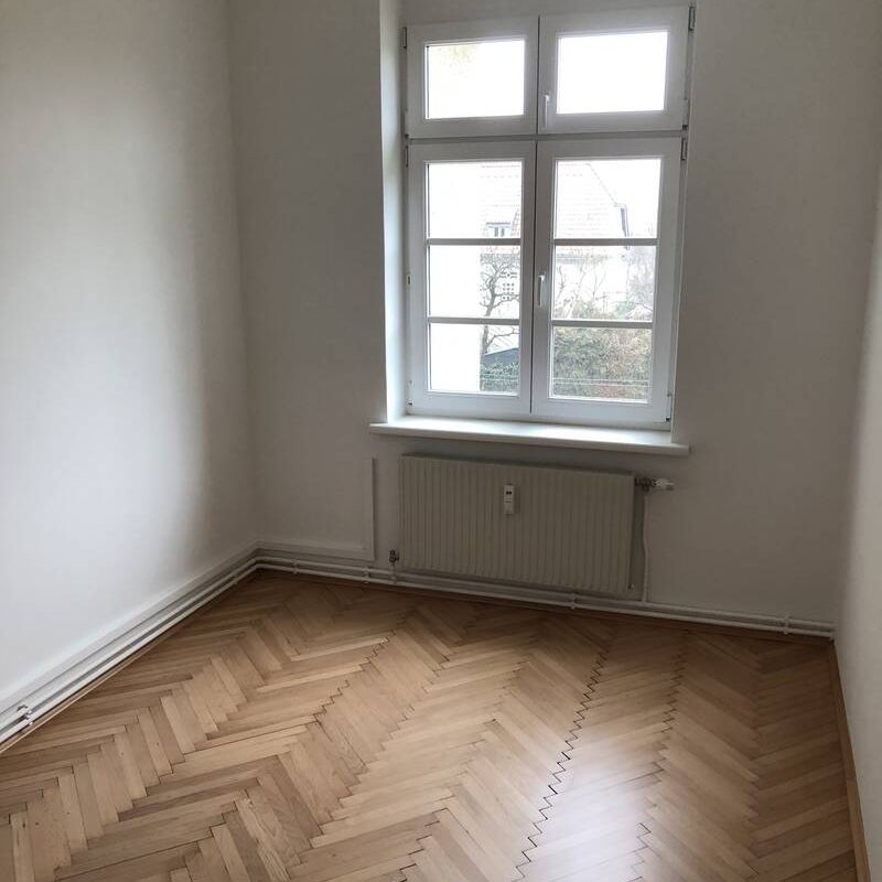 SANIERTER FAMILIENHIT! Leistbare 4 Zimmer Wohnung mit Balkon - Photo 1