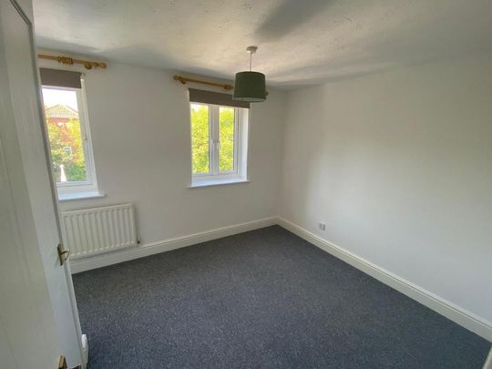 2 bedroom terraced house to rent - Photo 1