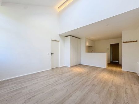 Appartement te huur - Foto 2