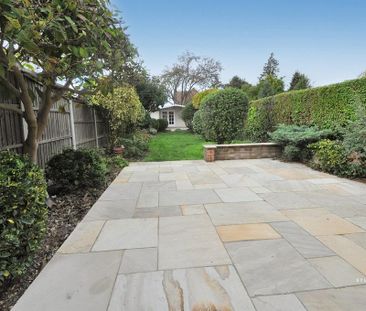 3 bedroom semi-detached house to rent - Photo 2