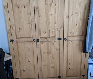 Room in a Shared Flat, Laleham House, E2 - Photo 3