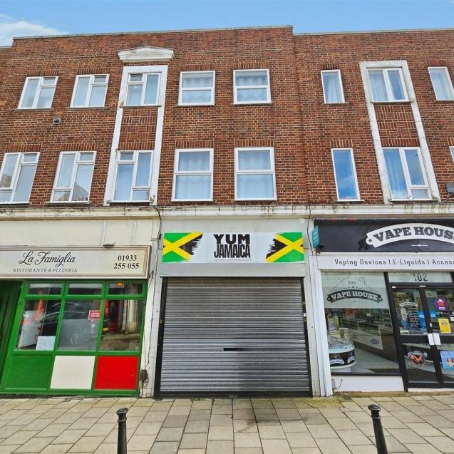 Commercial to Rent in High Street, Rushden, Northants, NN10 - Photo 1