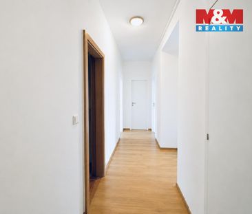 Pronájem bytu 3+1 67 m² - Photo 1