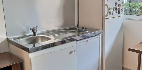 A louer chambre de bonne à Marseille 13008 - MERMOZ - Photo 2