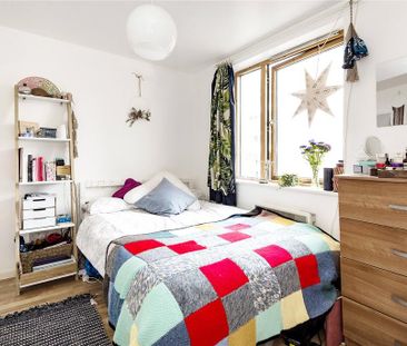 3 bedroom flat to rent - Photo 3