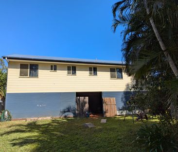 74 Western Road, Macleay Island, Qld 4184 - Photo 5