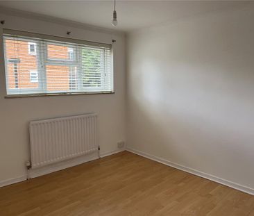 3 bedroom maisonette to rent - Photo 3