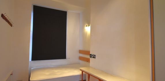 Goldhurst Terrace, London, NW6 - Photo 2