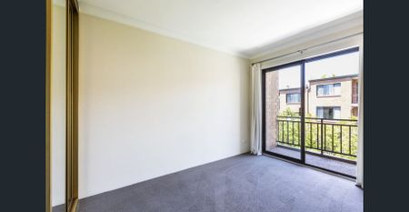 Modern Urban Living in the Heart of Surry Hills - Photo 4