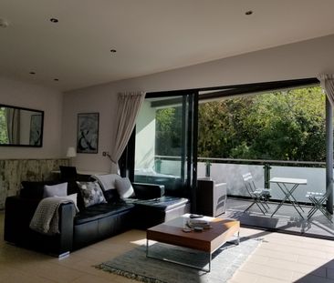 2 Bed Penthouse, St. George's Lodge, S17 - Photo 2