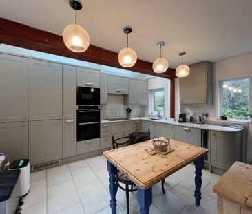 3 bedroom semi-detached house to rent - Photo 6