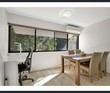 Partially furnished 2 bedroom apartment - moments to everything. - Photo 6