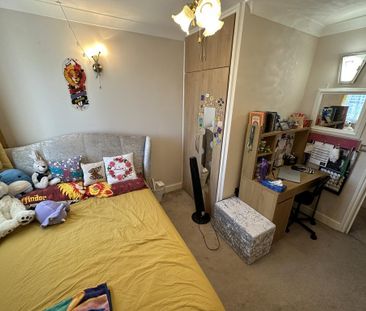 5 bedroom semi-detached house to rent - Photo 1