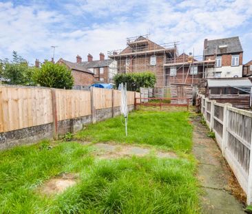 2 bedroom terraced house to rent - Photo 2