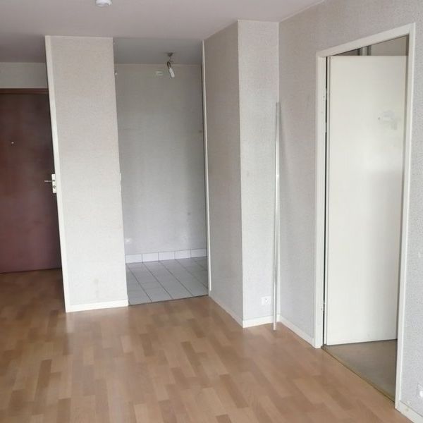 Location Appartement 2 pièces 30m² - Photo 2