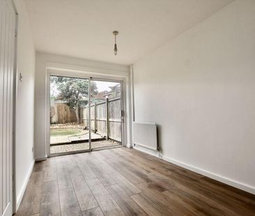 3 bedroom semi-detached house to rent - Photo 6