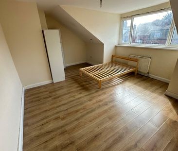 12 Bexley Terrace - Photo 2