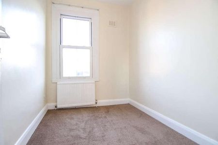 Wordsworth Parade, Turnpike Lane, N8 - Photo 4