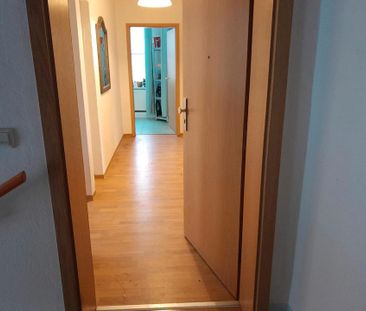 Helle, ruhige, geräumige 2-R-Whg - Photo 2