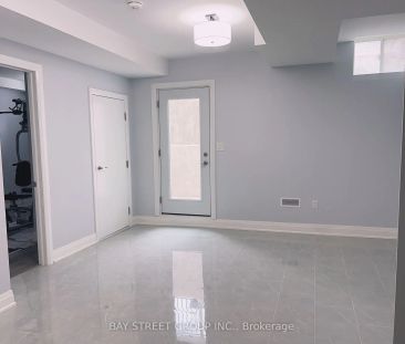 Detached Home For Lease | N9246341 - Photo 1