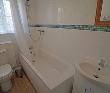 2 bedroom terraced house to rent - Photo 6