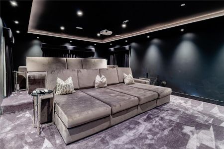 6 bedroom detached house to rent - Photo 3