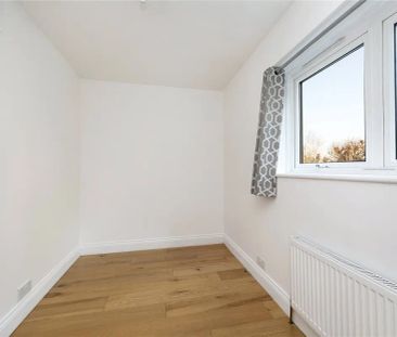 1 bedroom flat in 56-58 Richmond Hill - Photo 2