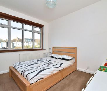 4 bedroom terraced house to rent - Photo 2
