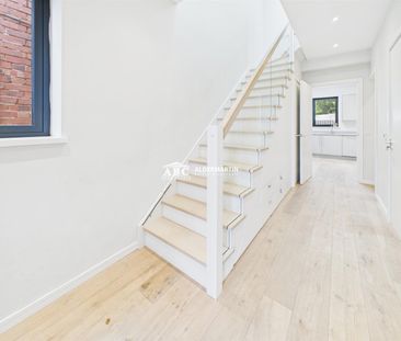 Albert Road, NW7 4RX, London - Photo 3