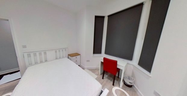 Room in a Shared House, Aloa Road, SE8 - Photo 1