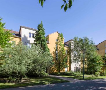 Helle 2-Zimmer-Wohnung mit Loggia und Blick ins Grüne - ruhig Wohne... - Photo 5