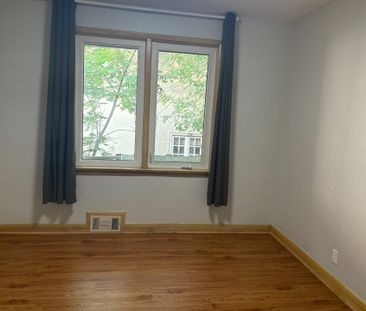 For Lease - 67 Munro Boulevard, Toronto, Ontario - Photo 1