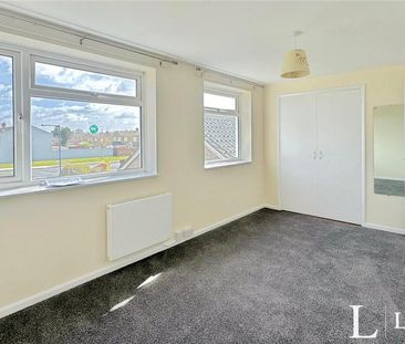 3 bedroom detached house to rent - Photo 3