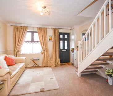 2 bedroom semi-detached to rent Inkerpole Place, Chelmsford, CM2 - Photo 3